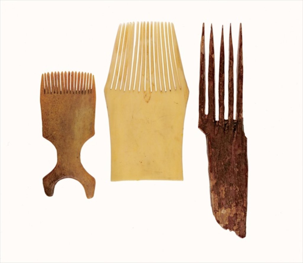 Detail of Inuit combs by School Inuit