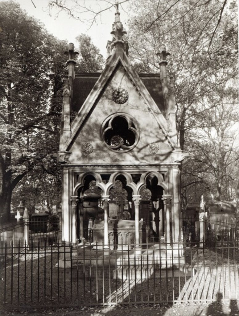Detail of The Tomb of Abelard and Heloise, built in 1817 by Alexandre Marie Lenoir
