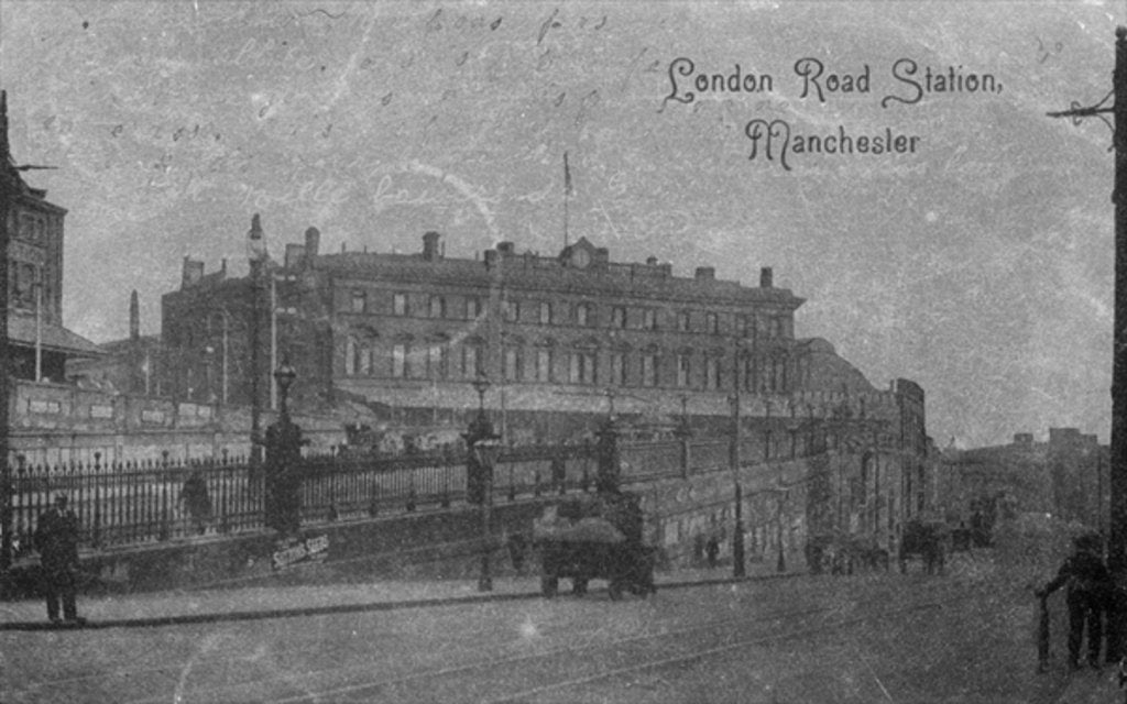 Detail of London Road Station, Manchester, c.1910 by English Photographer