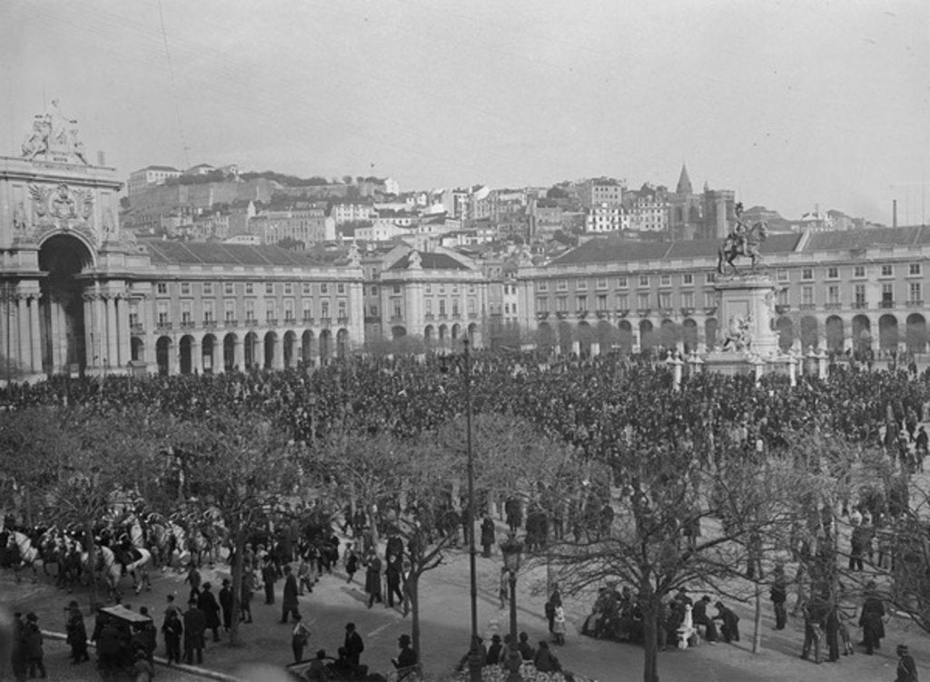 Detail of Victory celebrations in Praca do Comercio, Lisbon, 1918 by Anonymous