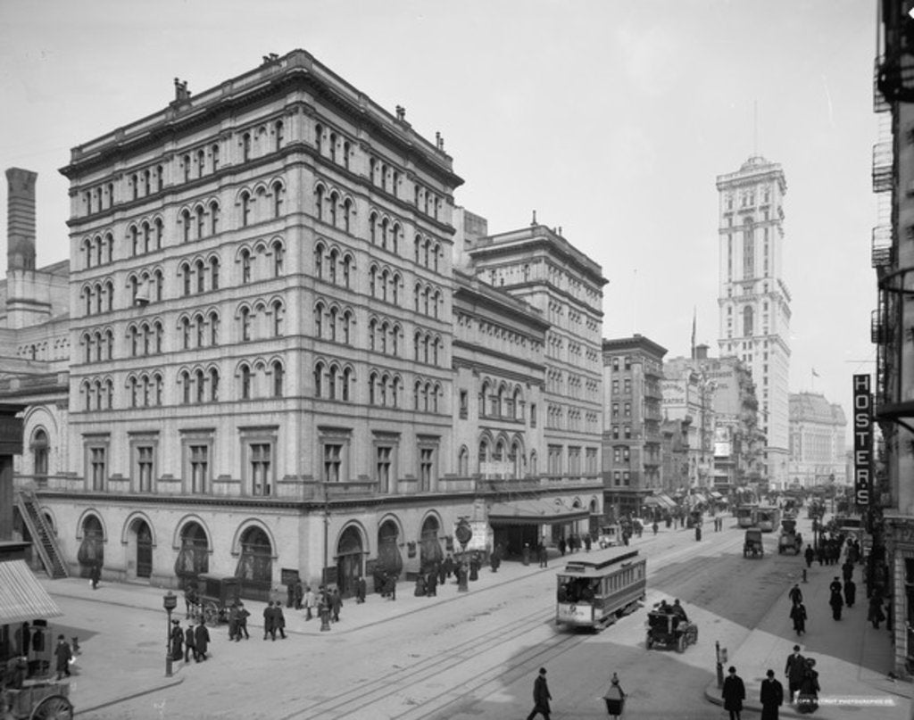 Detail of Metropolitan Opera House, New York City, c.1905 by Detroit Publishing Co.