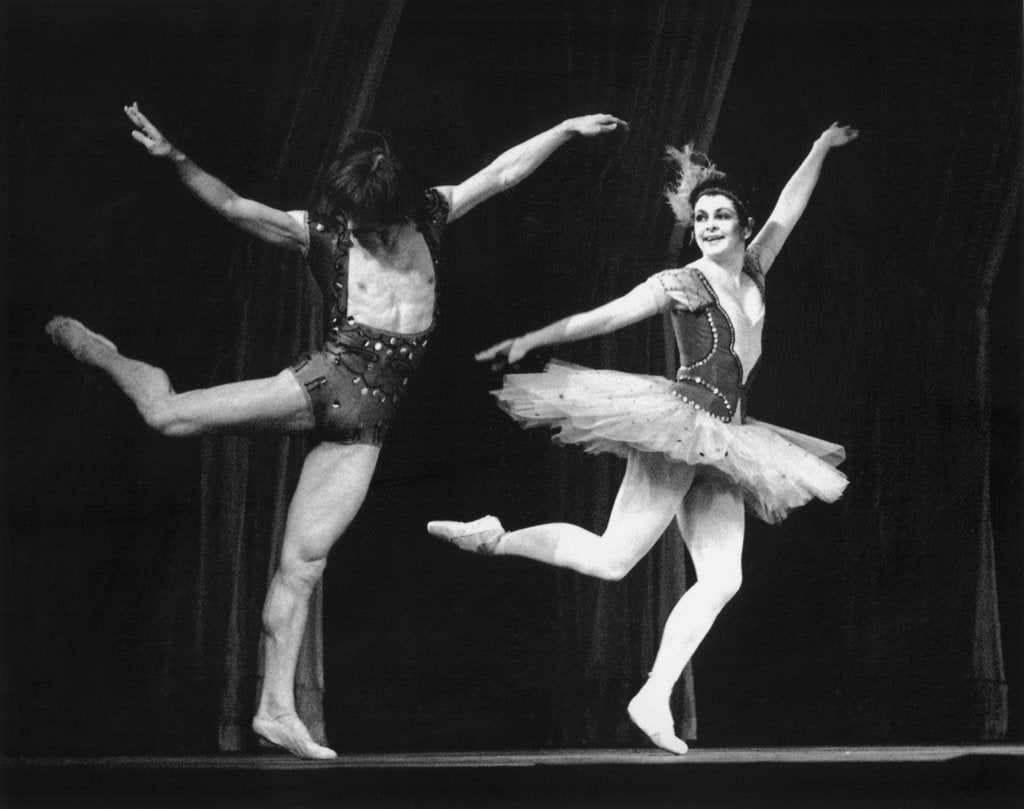 Detail of Rudolf Nureyev and Lynn Seymore in Side Shaw by Anthony Crickmay