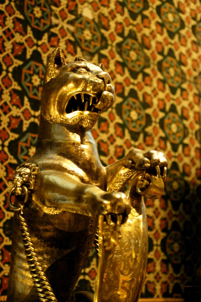Detail of Leopard by Stuart Cox
