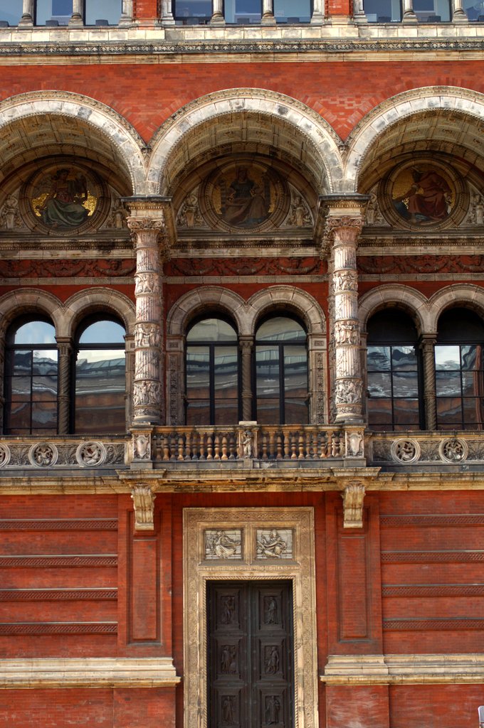 Detail of V&A Museum, John Madejski Garden, designed by Kim Wilkie by Stuart Cox