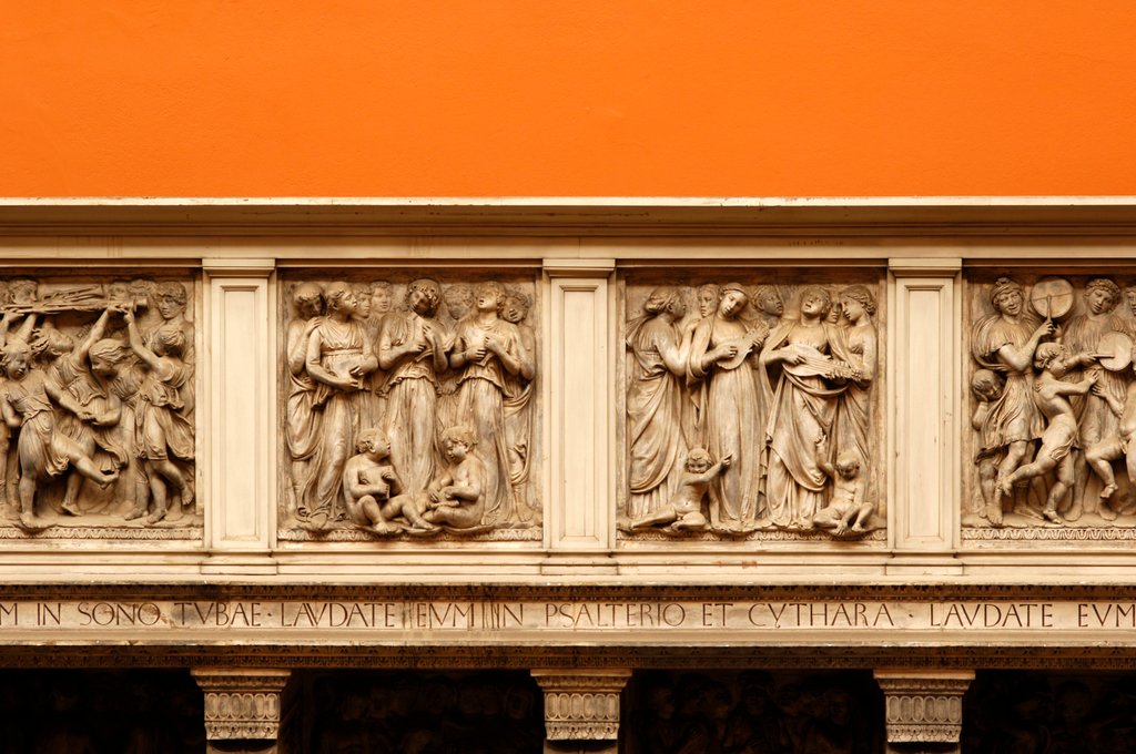 Detail of Cantoria by Stuart Cox