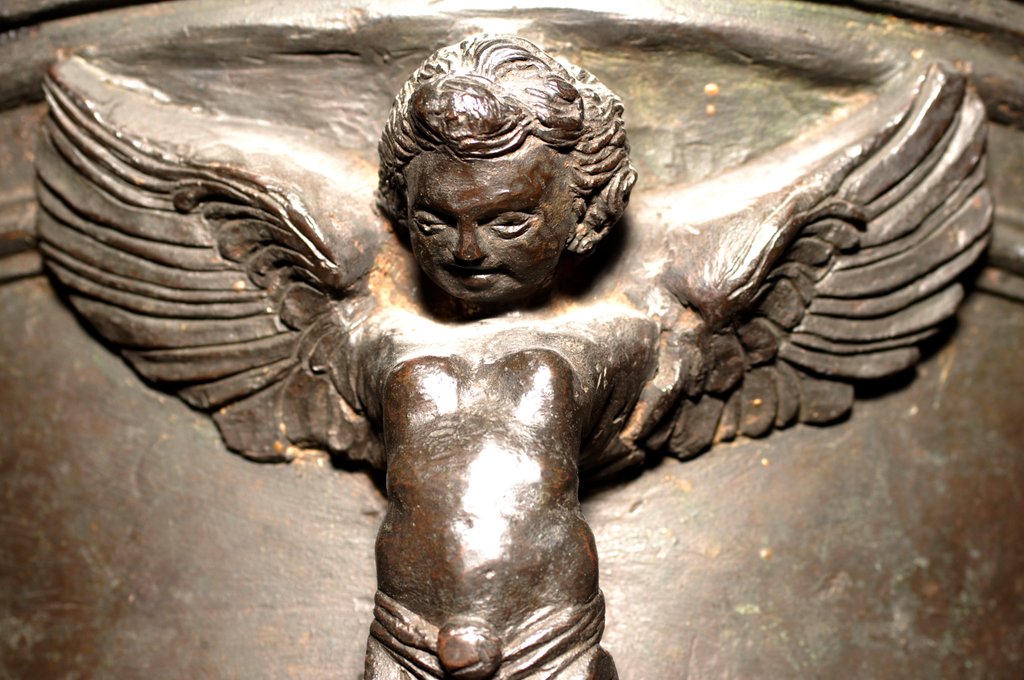 Detail of Angel in a Mortar by Stuart Cox