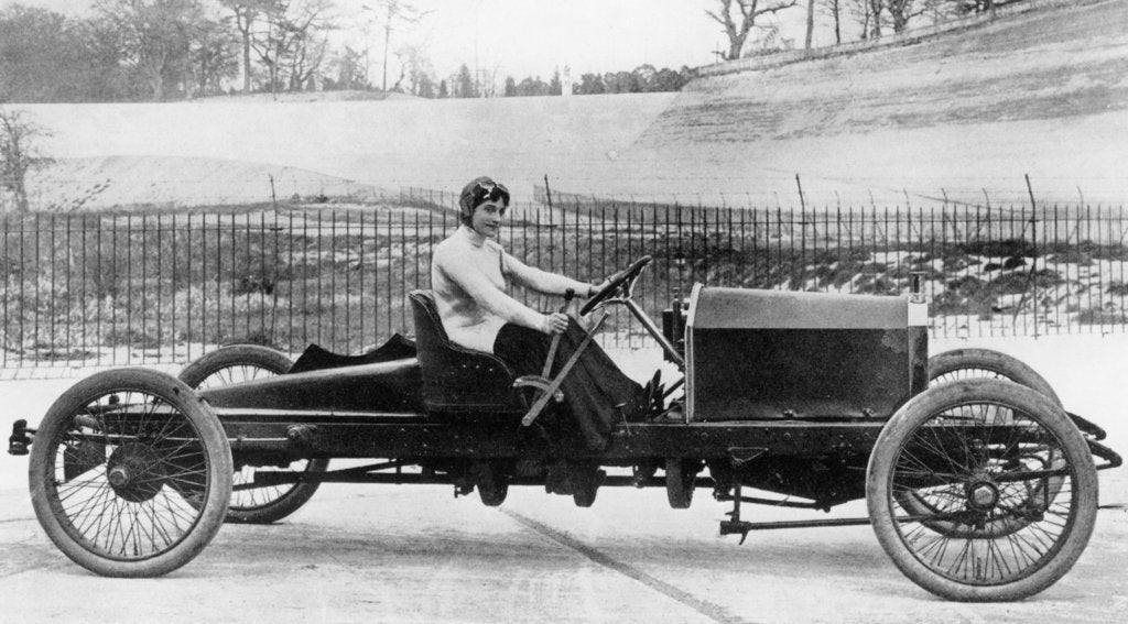 Miss Dorothy Levitt, in a 26hp Napier, Brooklands, 1908 by Unknown