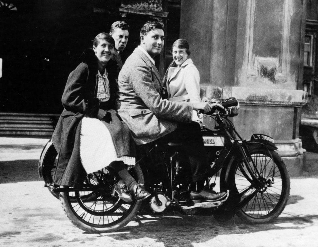 Detail of An Ariel 500 belt drive three-wheeler, 1914 by Unknown