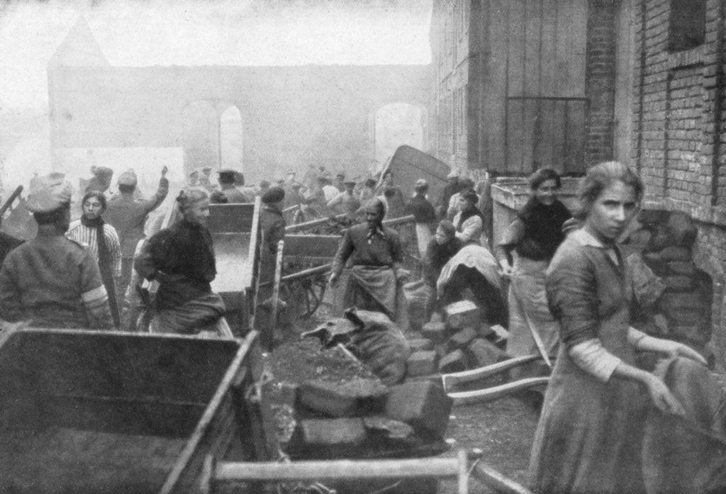 Detail of The inhabitants of Caudry come to seek food from the British Army, France by Anonymous