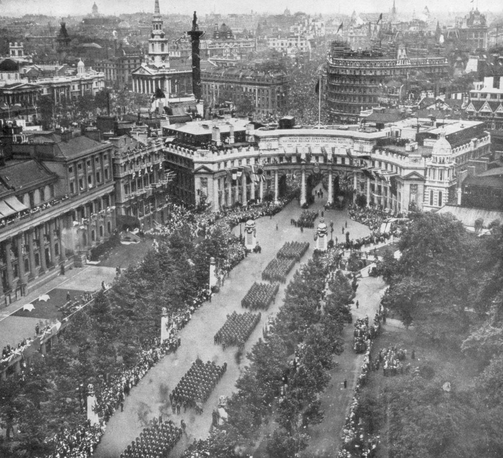 Detail of Victory parade passing through the Admiralty Arch and down the Mall, 19th July by Anonymous