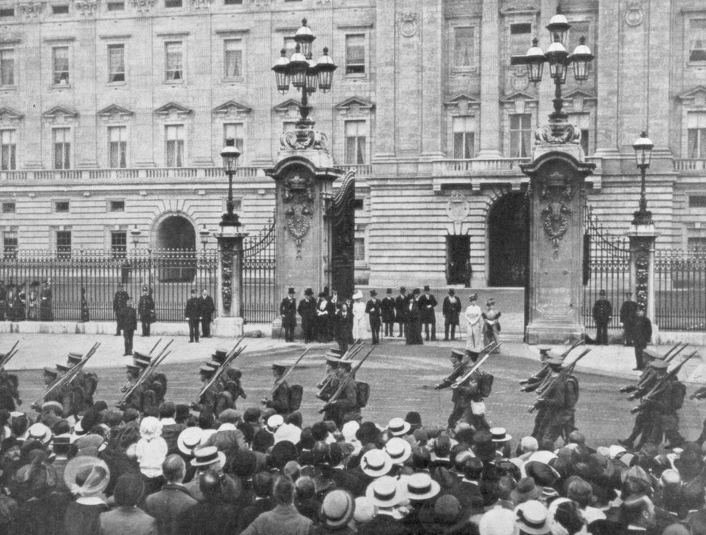 Detail of British soldiers marching past Buckingham Palace, London, August 1914 by Anonymous