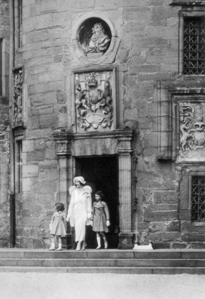 Detail of Queen Elizabeth with Princesses Elizabeth and Margaret Rose, Glamis Castle, Scotland by Anonymous
