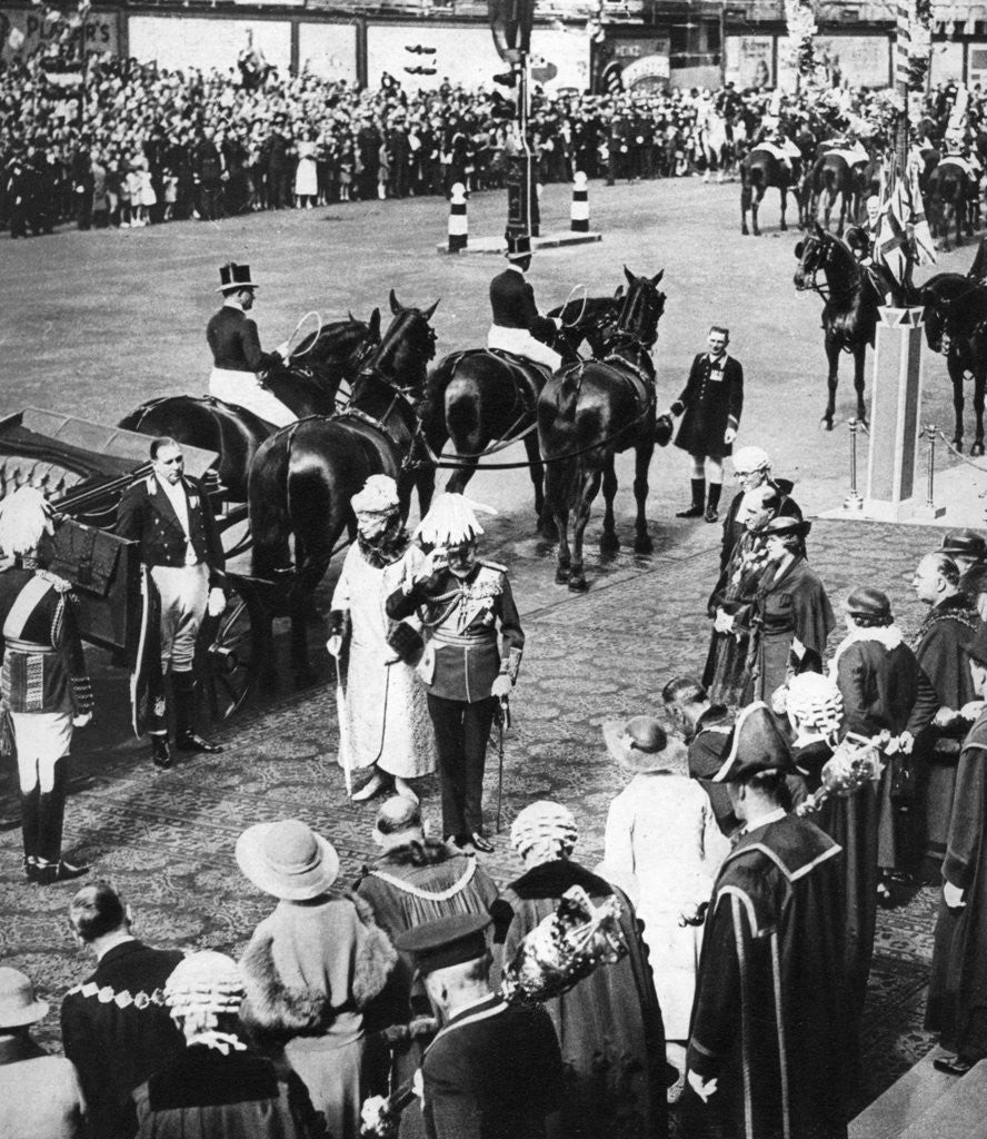 Detail of King George V and the mayors of the north London boroughs at Marylebone, Silver Jubilee by Anonymous