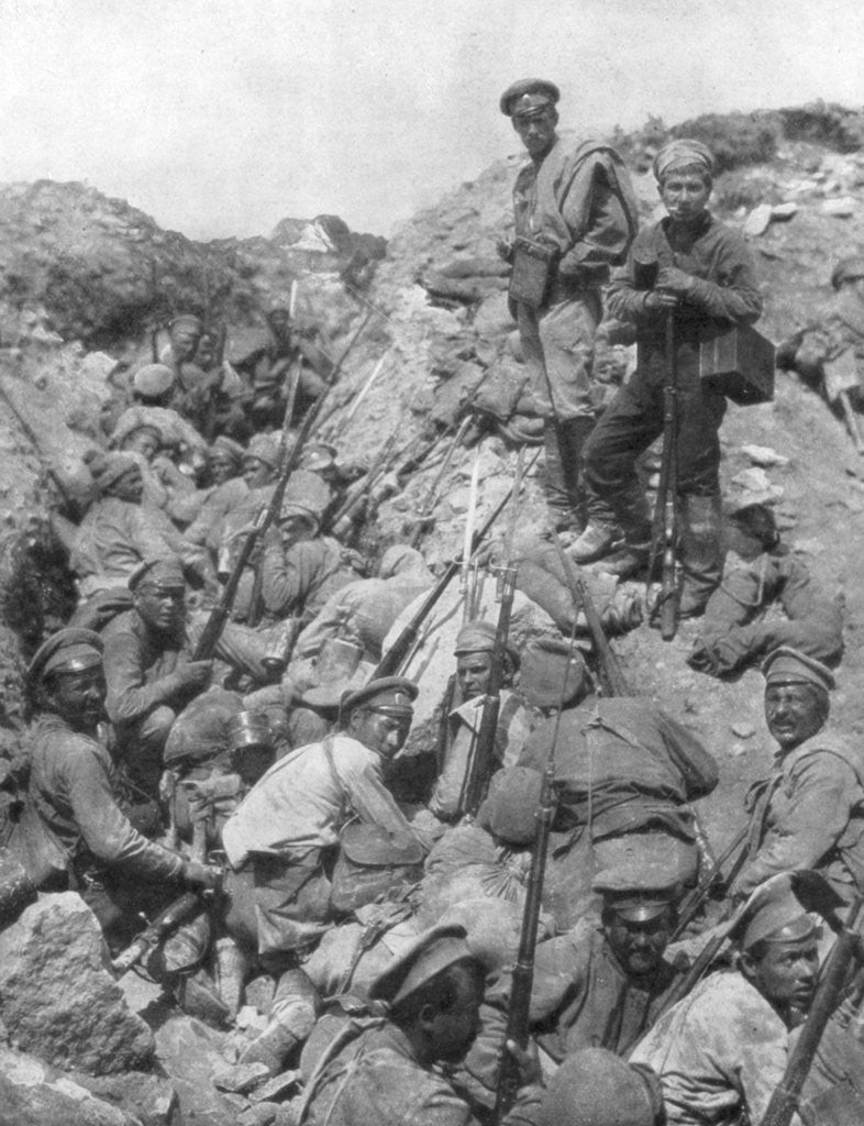Detail of Russian troops waiting for the signal, Ternopil, Ukraine, First World War by Anonymous