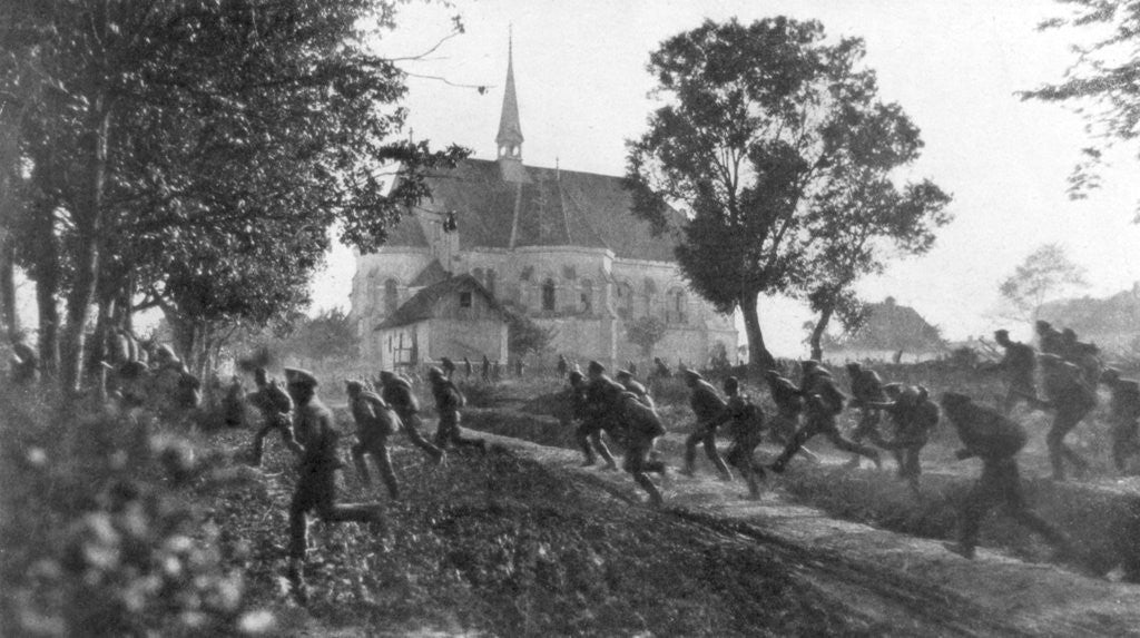 Detail of Russian troops retreating in disarray, Ternopil, Ukraine, First World War by Anonymous