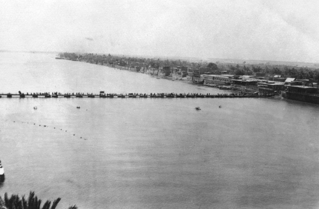 Detail of Lower pontoon bridge, Baghdad, Mesopotamia, WWI by Anonymous