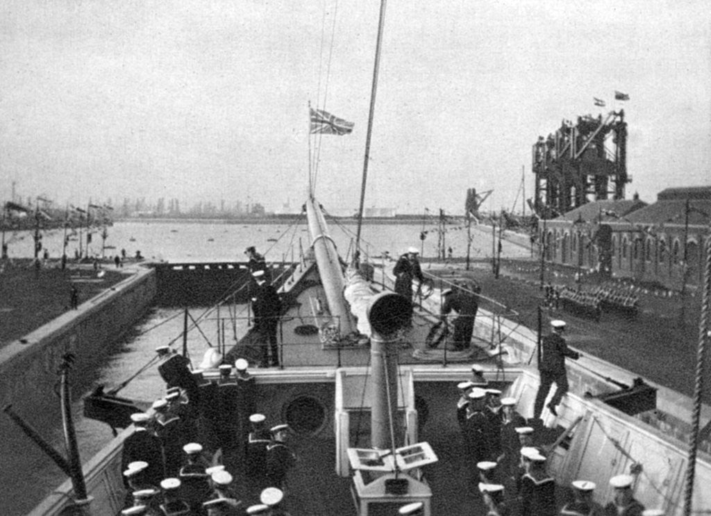 Detail of The opening of the Alexandra Dock at Cardiff in 1907 by Queen Alexandra
