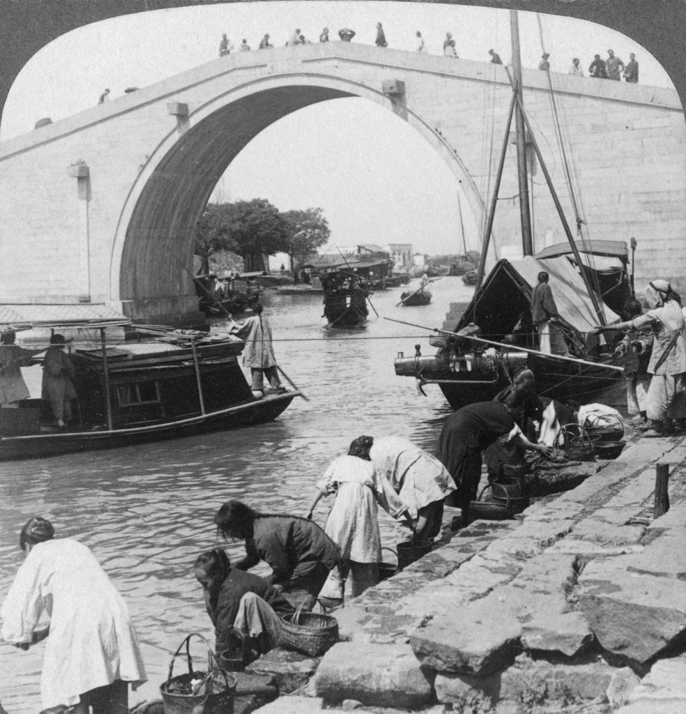 Detail of Woo Men Bridge and Grand Imperial Canal, Soo-chow (Suzhou), China by Underwood & Underwood