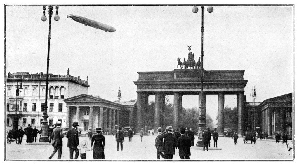 Detail of Zeppelin airship passing over Brandenburg Gate, Berlin, First World War by Anonymous