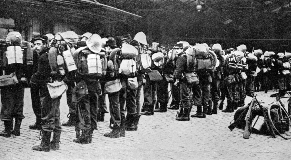 Detail of French soldiers at a railway station, Paris, First World War by Anonymous