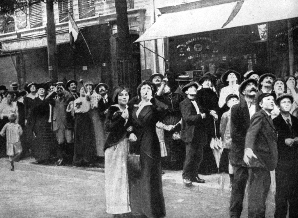 Detail of Parisians watching a German aeroplane, First World War by Anonymous