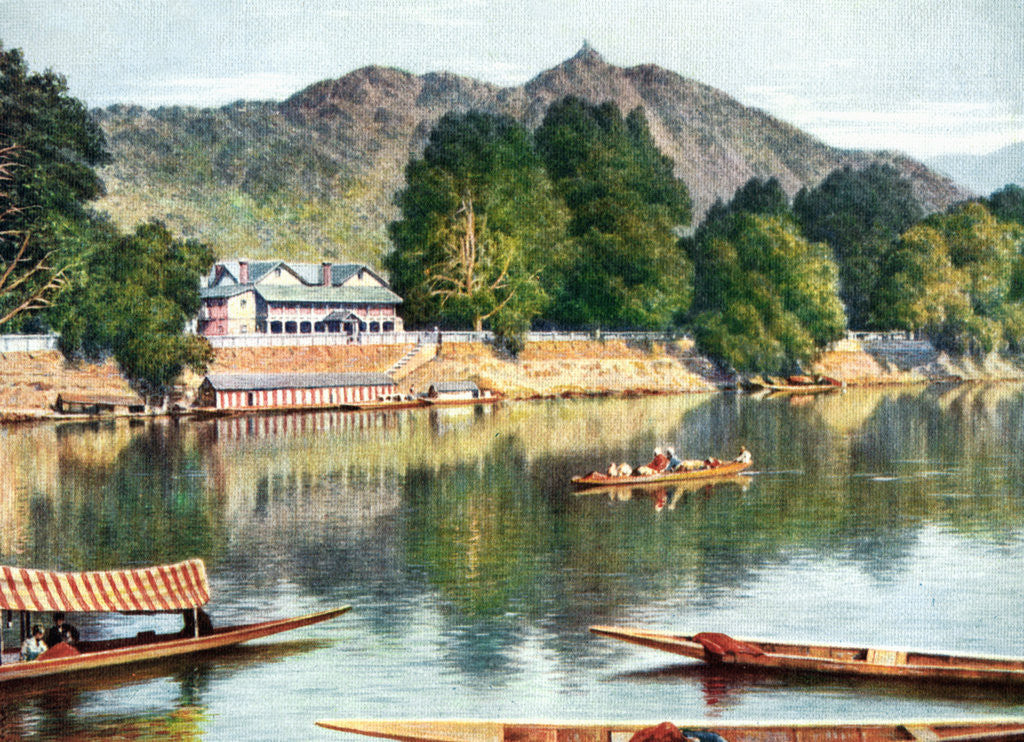 Detail of The river Jhelum and clubhouse at Srinagar, India by Anonymous