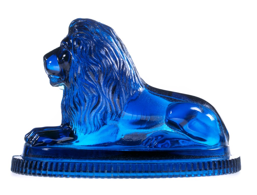 Detail of Lion Paperweight by John Derbyshire
