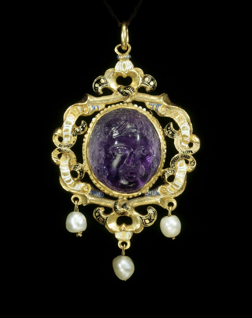 Detail of Pendant cameo of Medusa with the Gatacre Jewel by Unknown