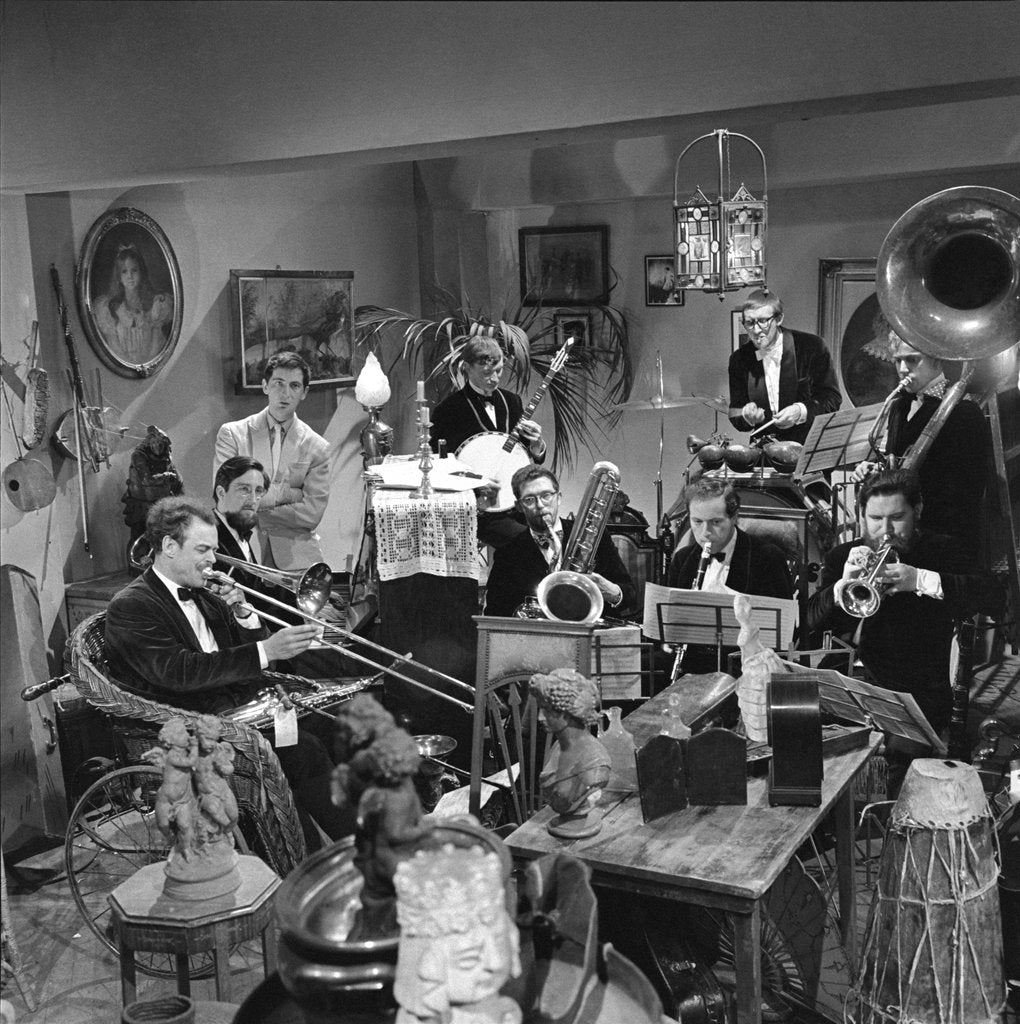 Detail of The Temperance Seven by Harry Hammond