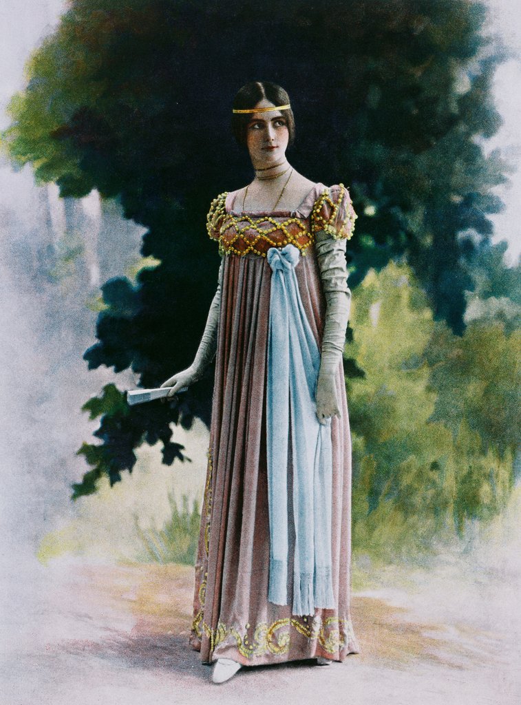Detail of Cleo de Merode in La Danse en 1900 by Charles Reutlinger