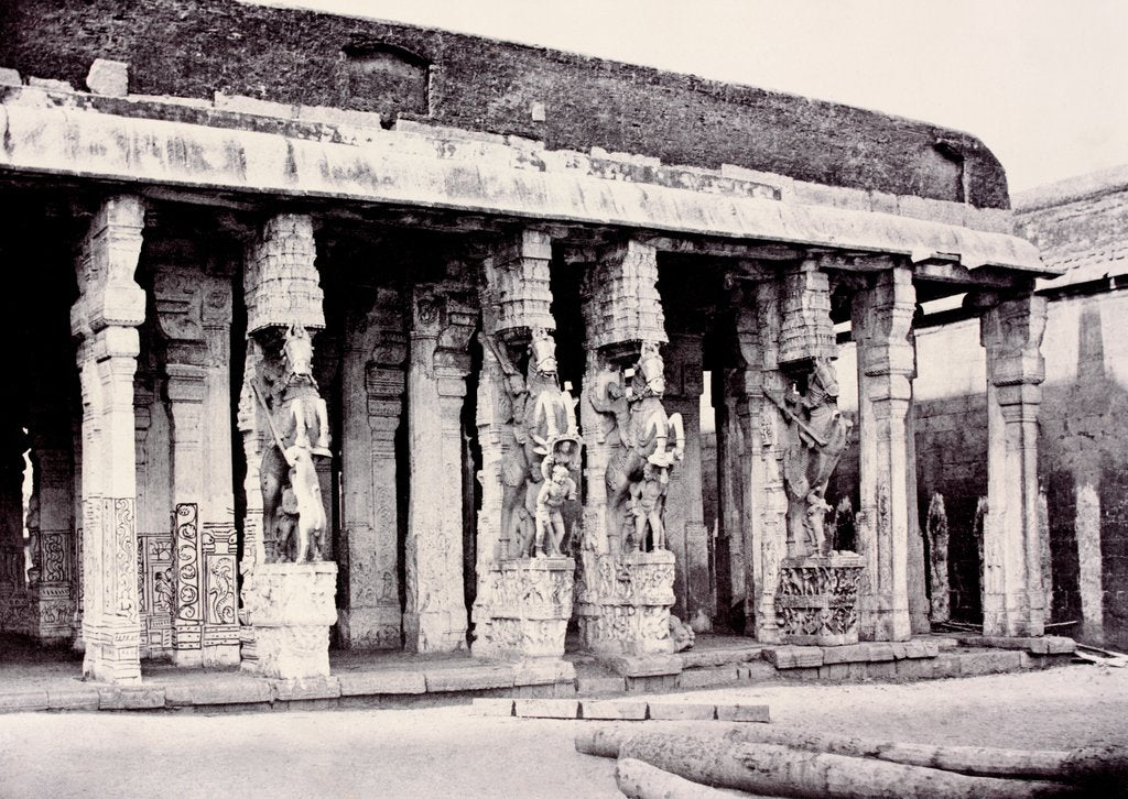 Detail of Part of the Front of the Sashanarayana Mundapum by Captain Linnaeus Tripe
