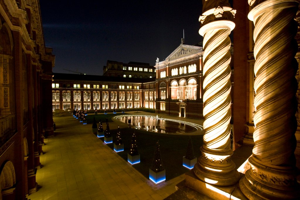 Detail of V&A Museum, John Madejski Garden by V&A Photography Stuido