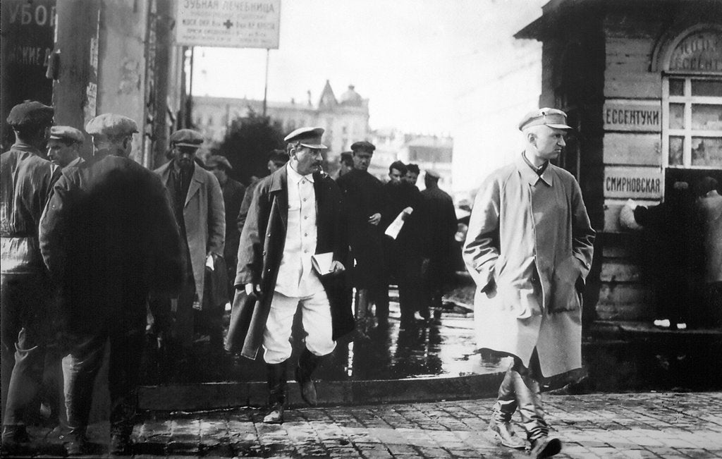 Detail of Soviet leader Joseph Stalin escorted by GRU secret agents, late 1920s by Anonymous