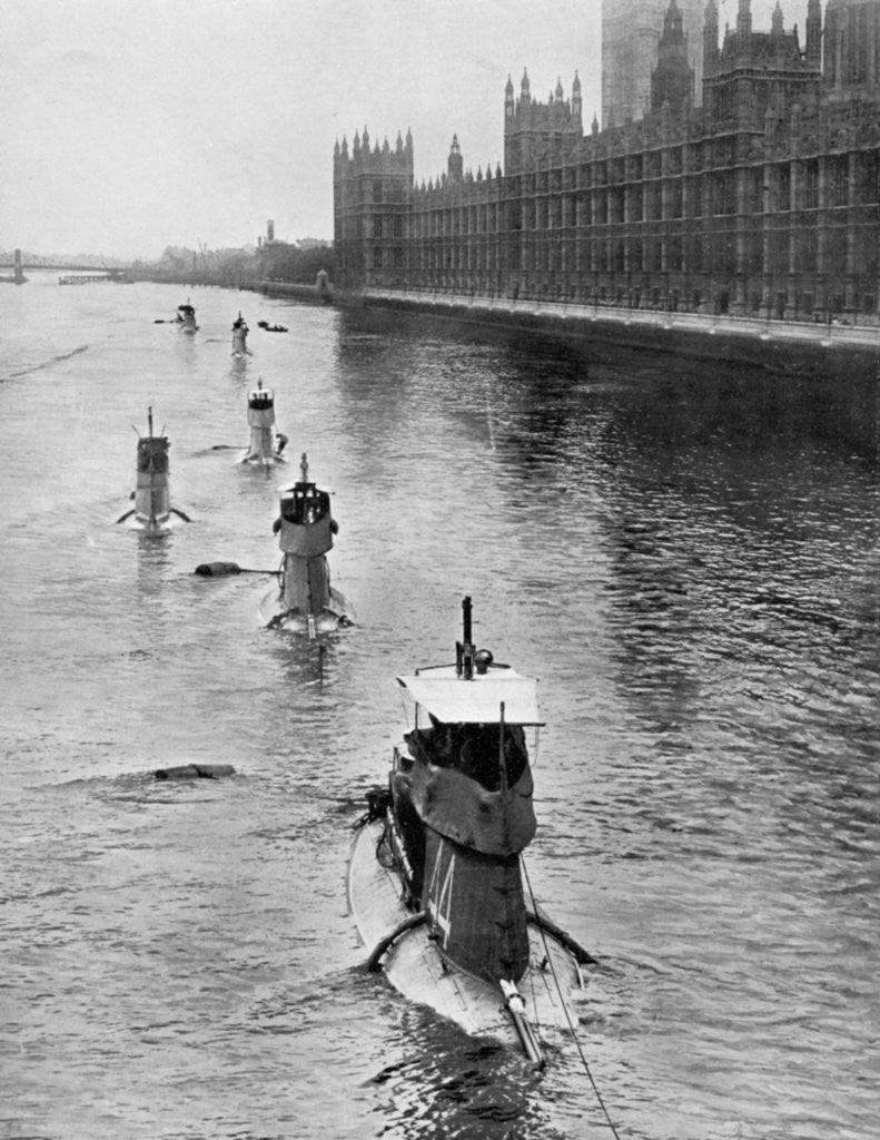 Detail of French submarine 'Saphir' (Q44) and five others moving from Gravesend to London, July 1909 by Anonymous