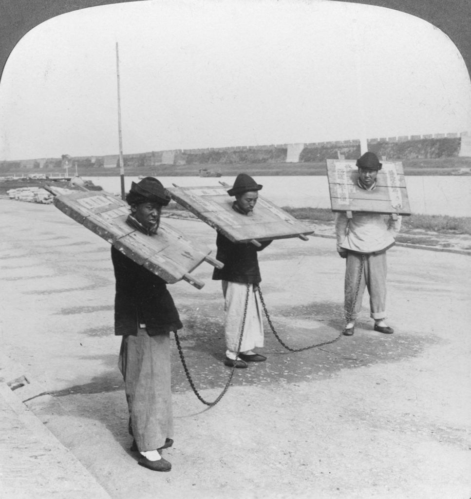 Detail of Chain gang, Soo-Chow (Suzhou), China by Underwood & Underwood