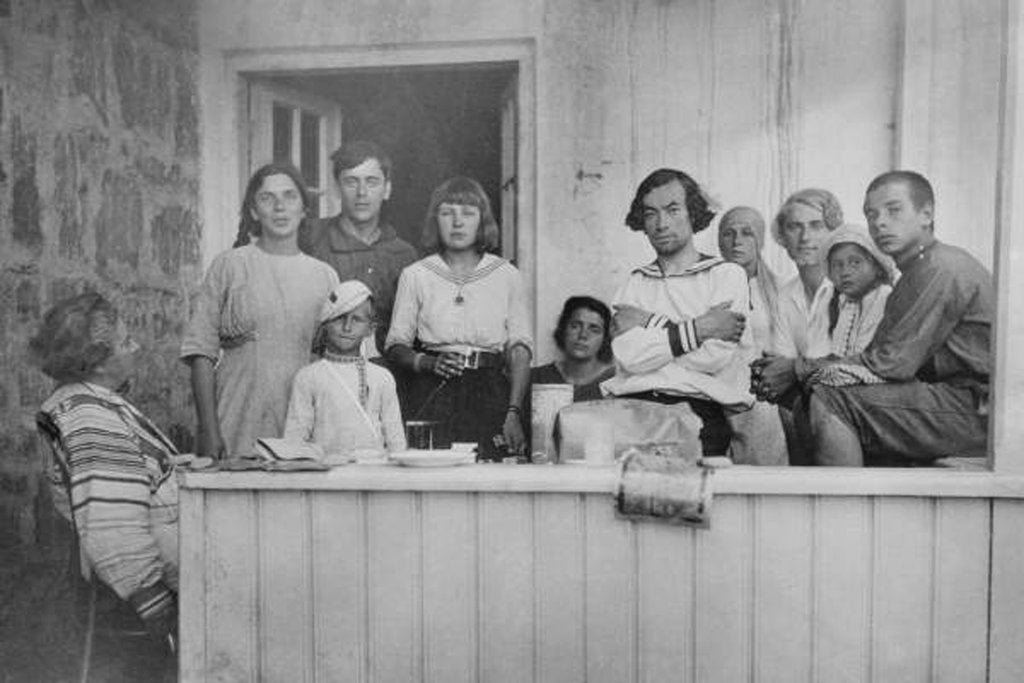 Detail of Elena Voloshina, Vera Efron, Marina Tsvetaeva, Yelizaveta Efron, Vladimir Sokolov, Maria Kudasheva, Michail Feldstein, Leonid Fe, 1913 by Anonymous