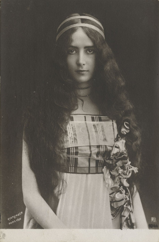 Detail of Cléo de Mérode, c.1901-1902 by Anonymous