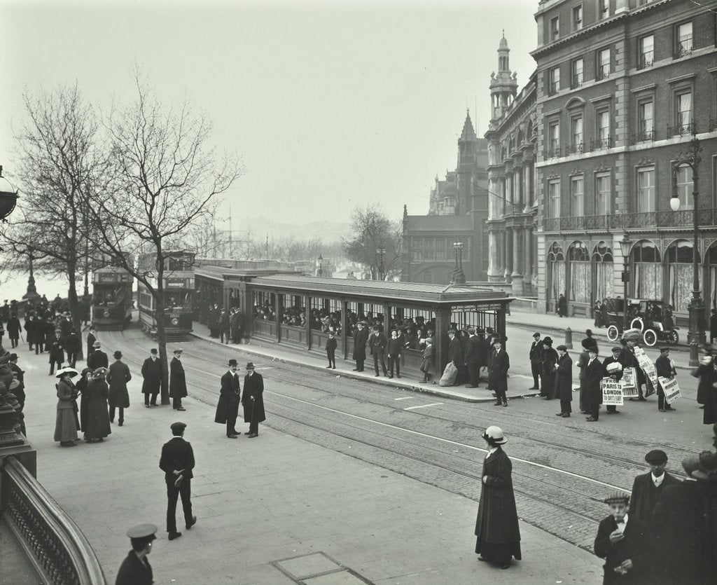 Detail of Queue of people at Blackfriars Tramway shelter, London, 1912 by Unknown