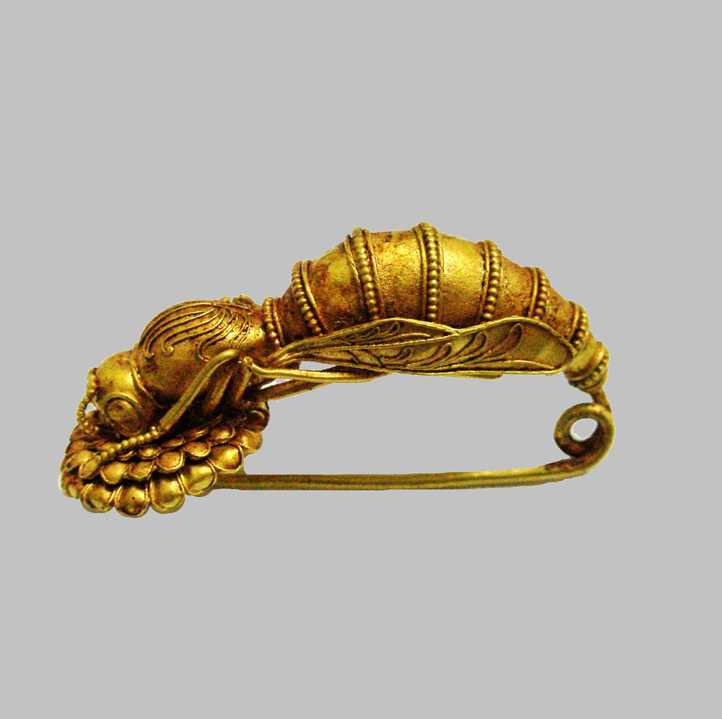 Fibula, 4th century BC by Ancient jewelry