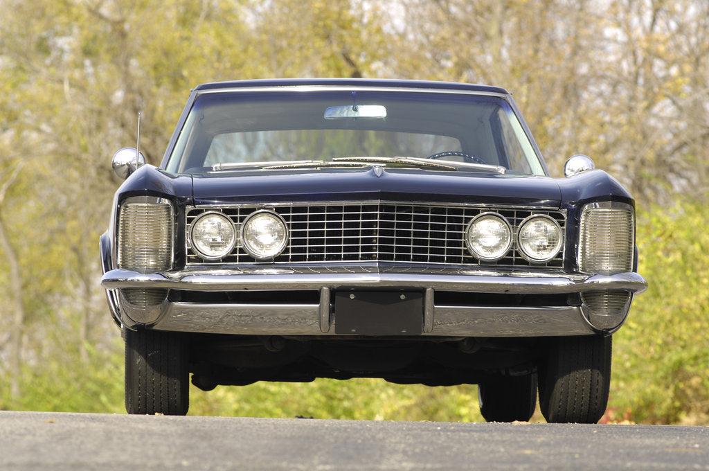 Detail of Buick Riviera 1963 by Simon Clay