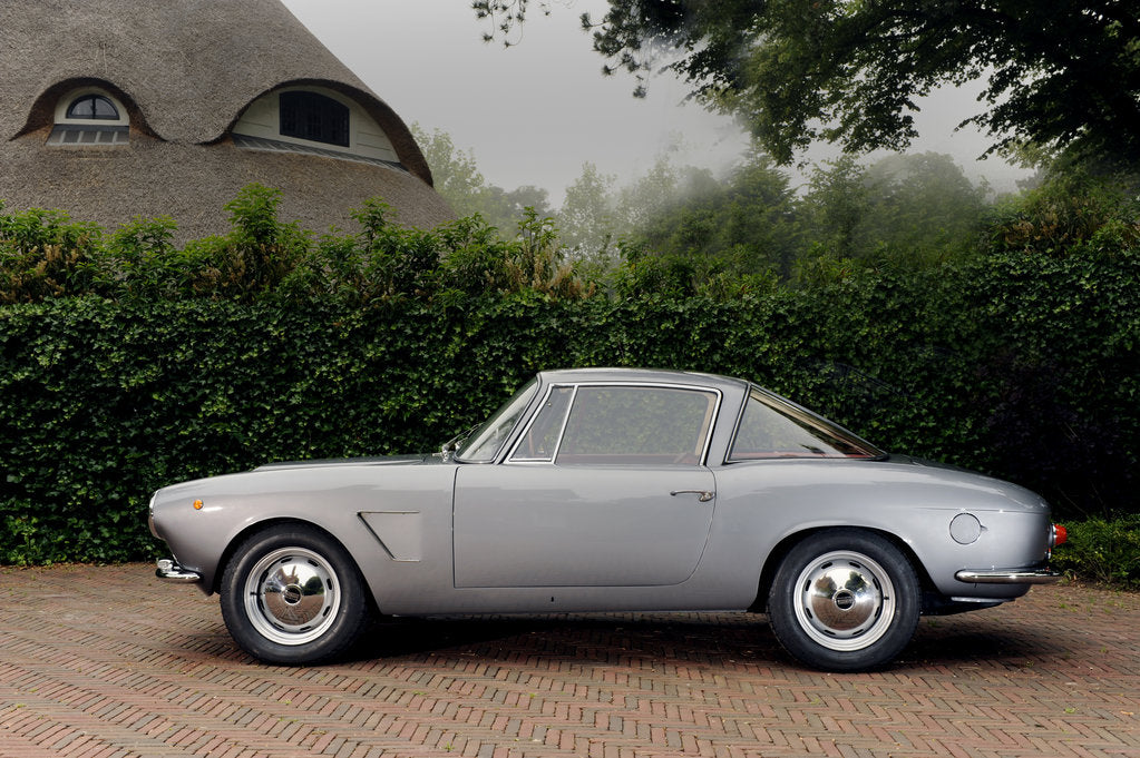 Detail of Fiat 1600s split window 1963 by Simon Clay