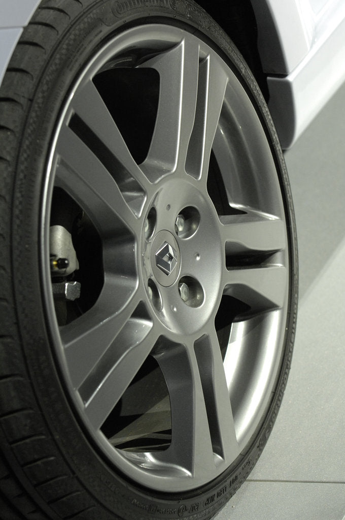 Detail of Renault Twingo Sport - launch 2007 by Simon Clay