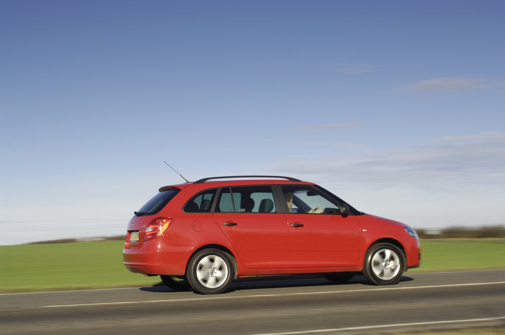 Detail of Skoda Fbia Estate  HTP 1-2  2007 by Simon Clay
