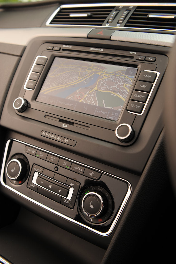 Detail of Skoda SUPERB 2008 by Simon Clay