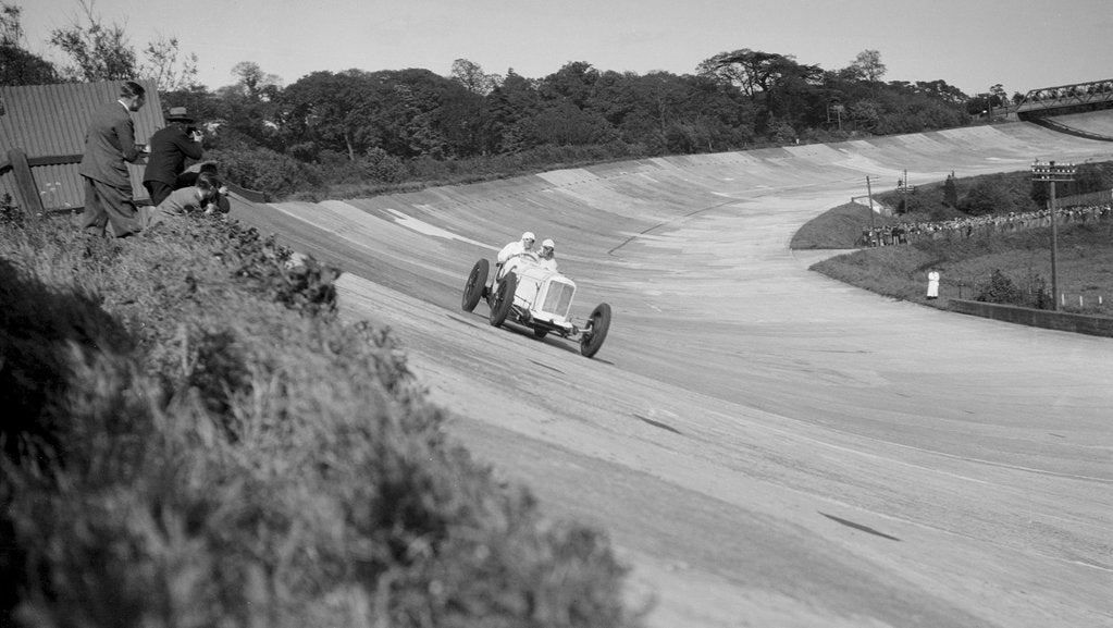 Detail of Sunbeam of EL Bouts on the banking, BARC meeting, Brooklands, 16 May 1932 by Bill Brunell