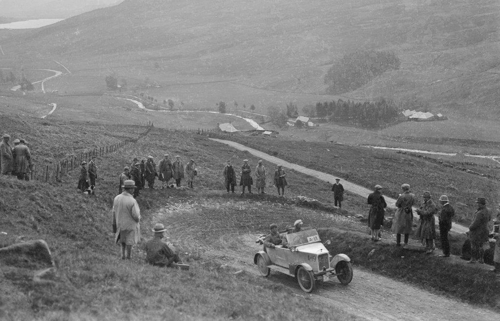 Detail of Stoneleigh open 2-seater of EJ Hedent competing in the Scottish Light Car Trial, 1922 by Bill Brunell