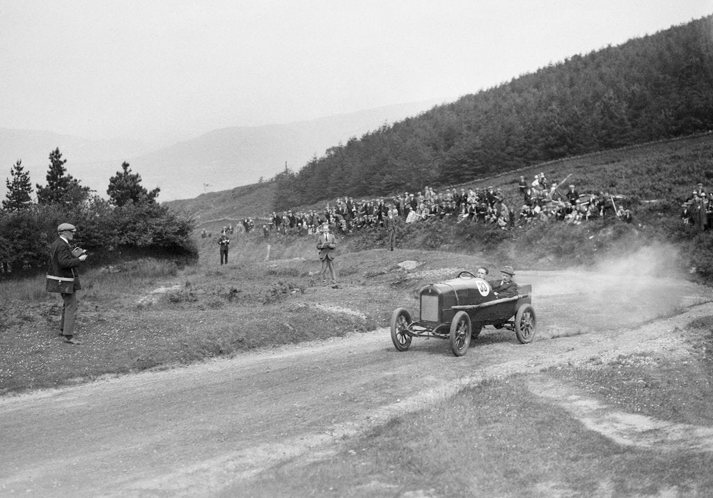 Detail of Gwynne of FJ Boshier-Jones competing in the Caerphilly Hillclimb, Wales, 1923 by Bill Brunell