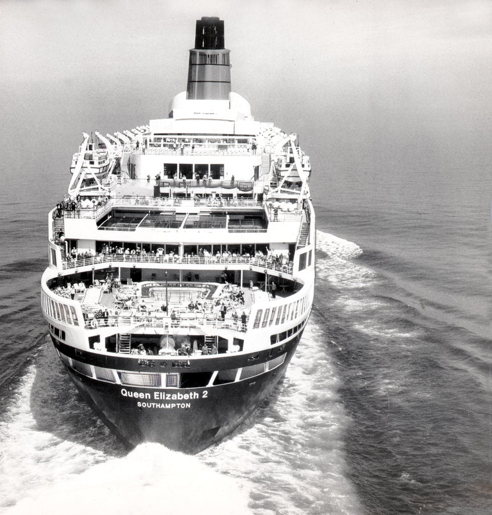 Detail of The ocean lines theQE2 at sea by Associated Newspapers