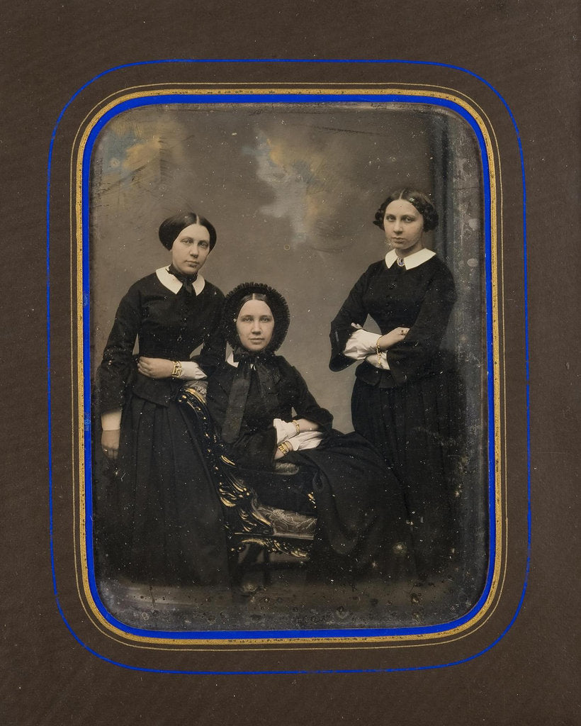 Detail of Portrait of Sisters Ekaterina Mikhaylovna, Maria Mikhaylovna und Julia Mikhaylovna Pashkov by Anonymous