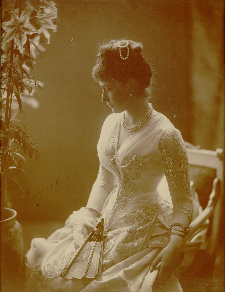 Detail of Portrait of Grand Duchess Elizaveta Fyodorovna (1864?1918), Princess Elizabeth of Hesse and by Rhine by Anonymous